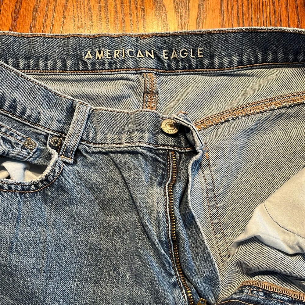 American Eagle Low rise baggy jeans 16 long